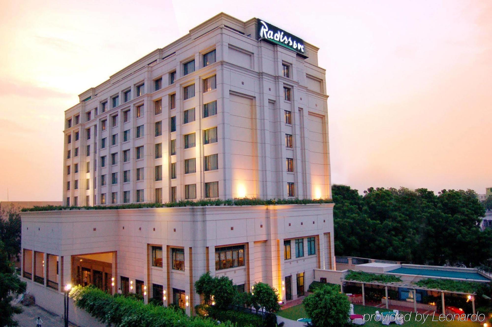 Radisson Hotel Varanasi Exterior photo